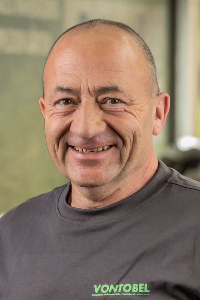 rvontobel_homepage_person_team_mitarbeiter_dani (3) rvontobel_homepage_person_team_mitarbeiter_dani (3)