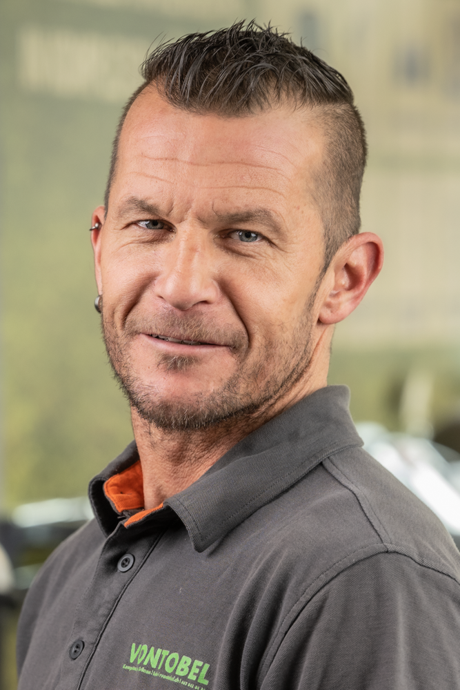 rvontobel_homepage_person_team_mitarbeiter_roger (6) rvontobel_homepage_person_team_mitarbeiter_roger (6)